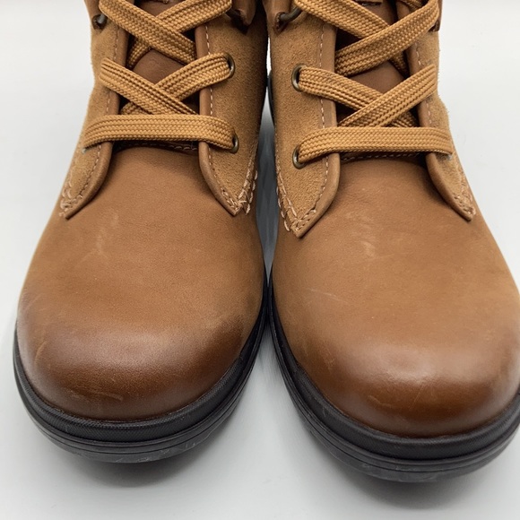UGG Women's Hapsburg Lace Chestnut Boots - Picture 6 of 6